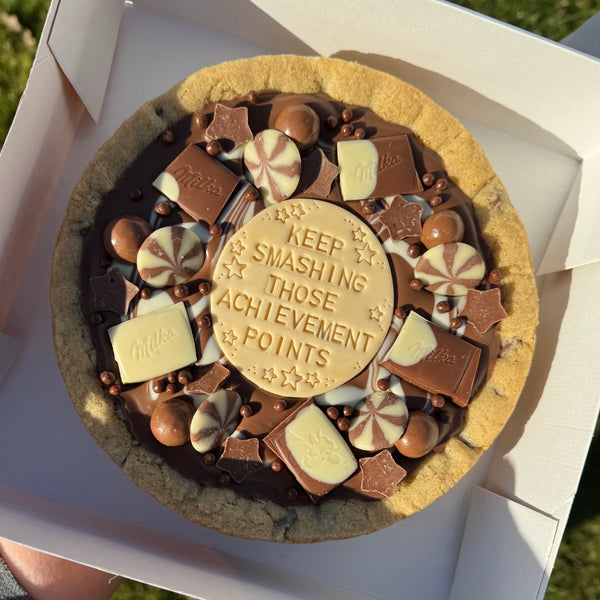 GIANT DEEP DISH COOKIES